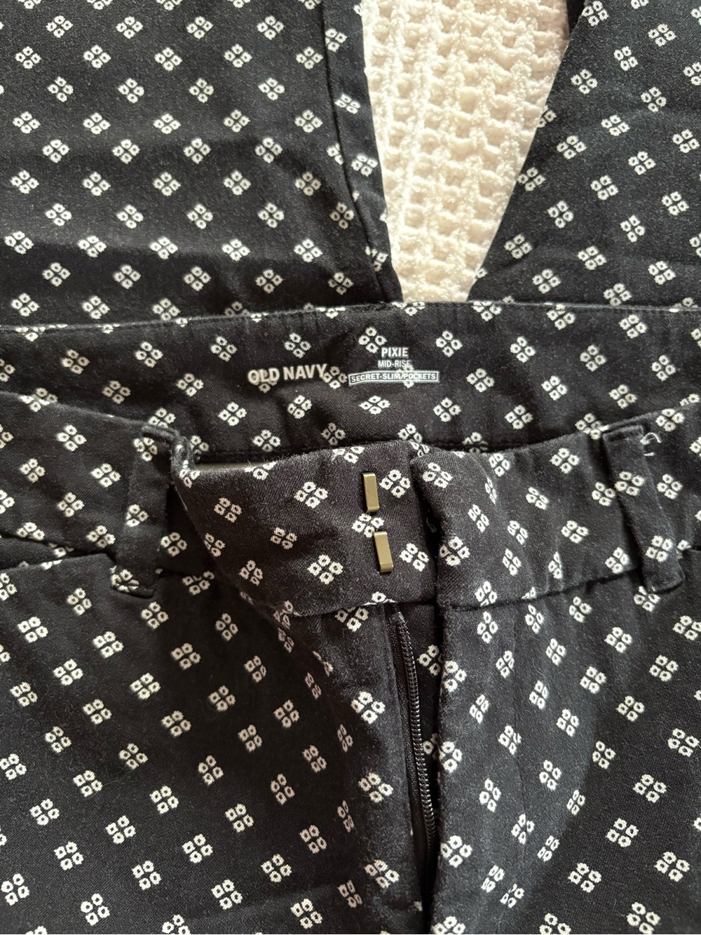 Patterned Pants - Picture 3 of 4
